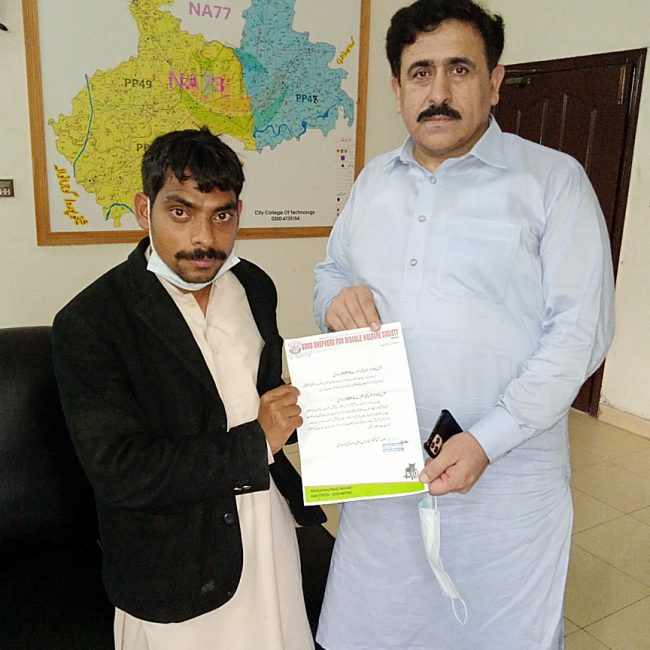 A CIP representative of Sialkot Region shares a resolution with MPA Punjab Assembly Khawaja Waseem Butt demanding to launch one-window operation at District Social Welfare Offices in Punjab for issuance of disability certificate