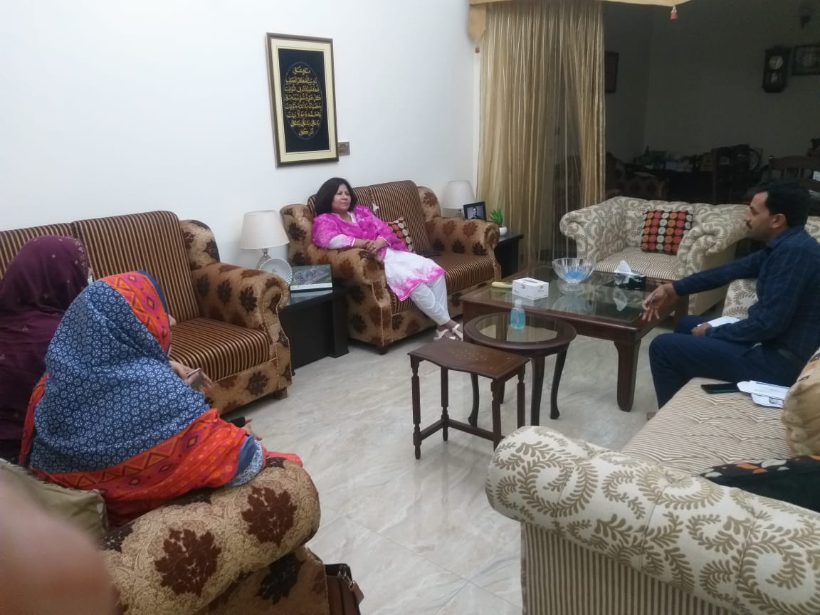 CIP Sialkot Region holds advocacy meeting with MPA Farah Azmi to discuss agenda for political and electoral inclusion of marginalized groups and hands overs a draft of resolution with her